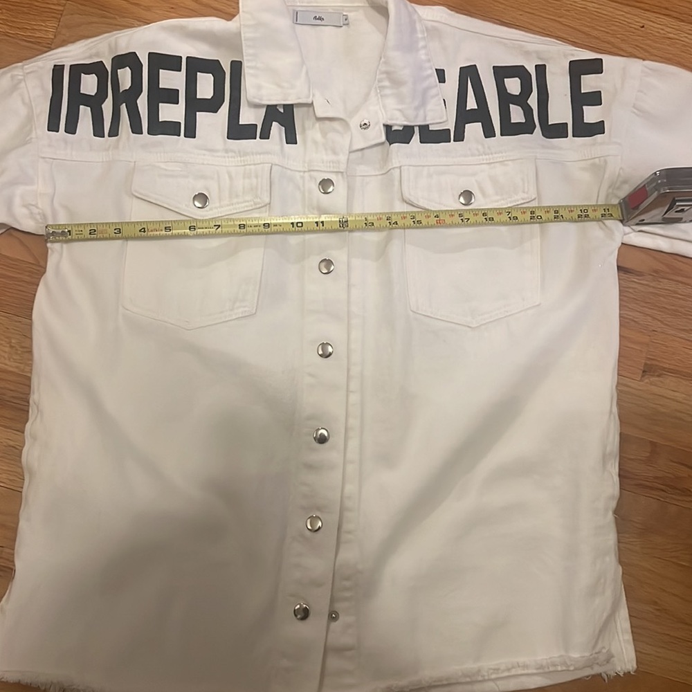Irreplaceable Jean-like jacket - Picture 4 of 4